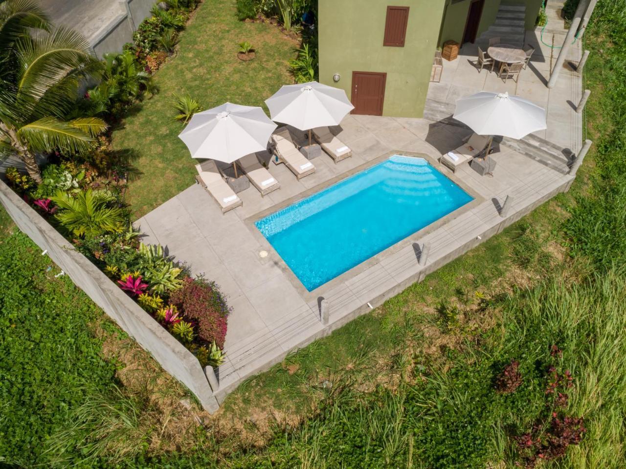 Pagua Bay House - Oceanfront Cabana'S Marigot Exterior photo